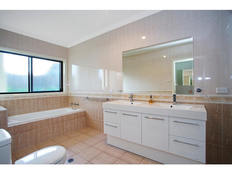 2D Mountain Road, Austinmer NSW 2515