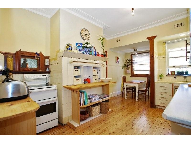 28 Railway Avenue, Austinmer NSW 2515