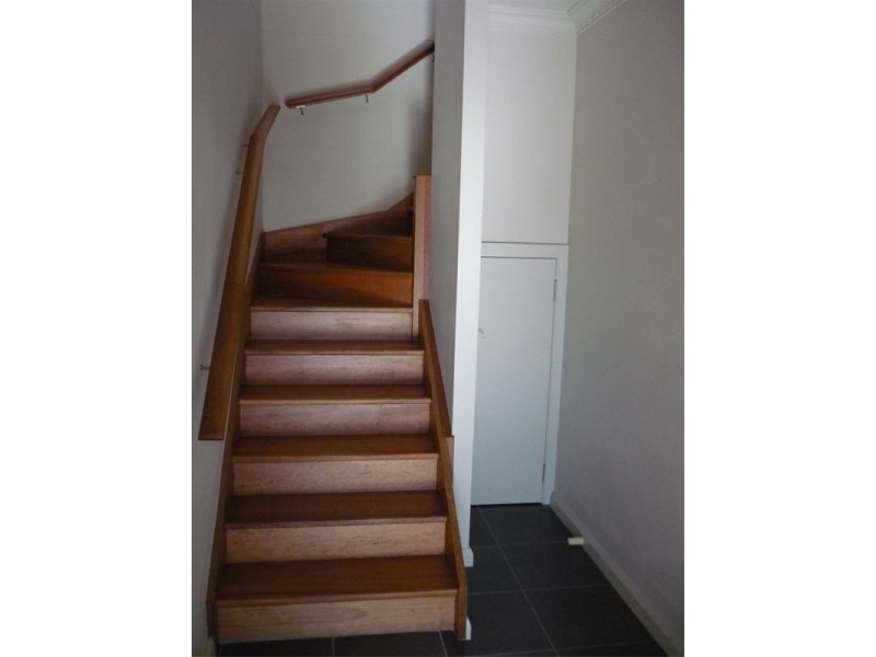 2/2C Lachlan Street, Thirroul NSW 2515