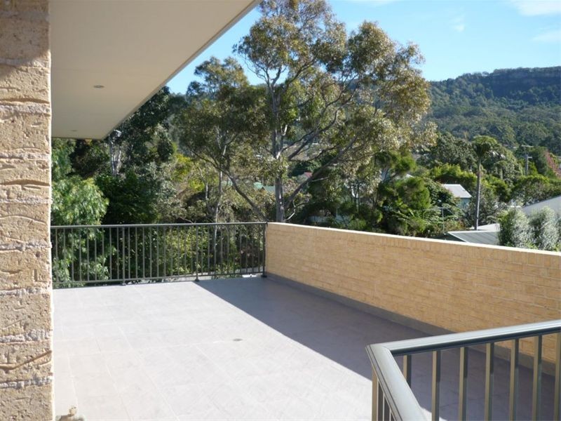 2/2C Lachlan Street, Thirroul NSW 2515