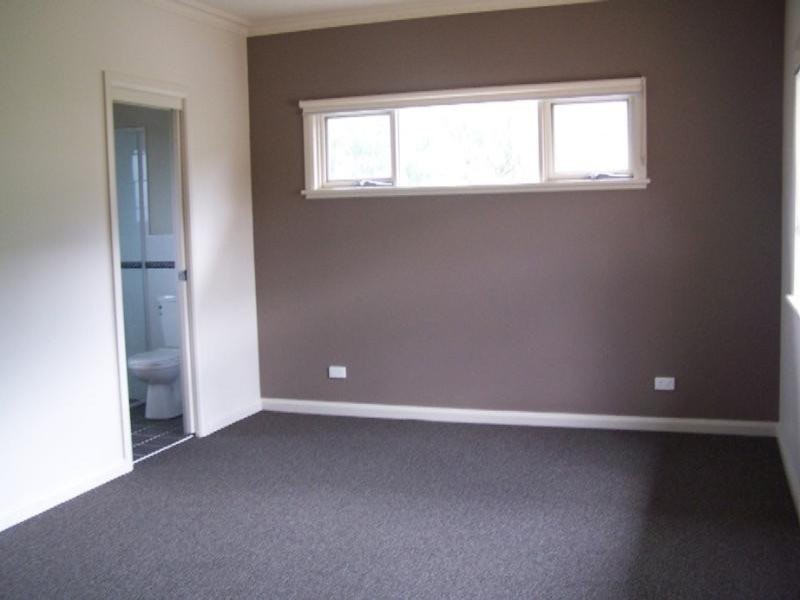 2/2C Lachlan Street, Thirroul NSW 2515