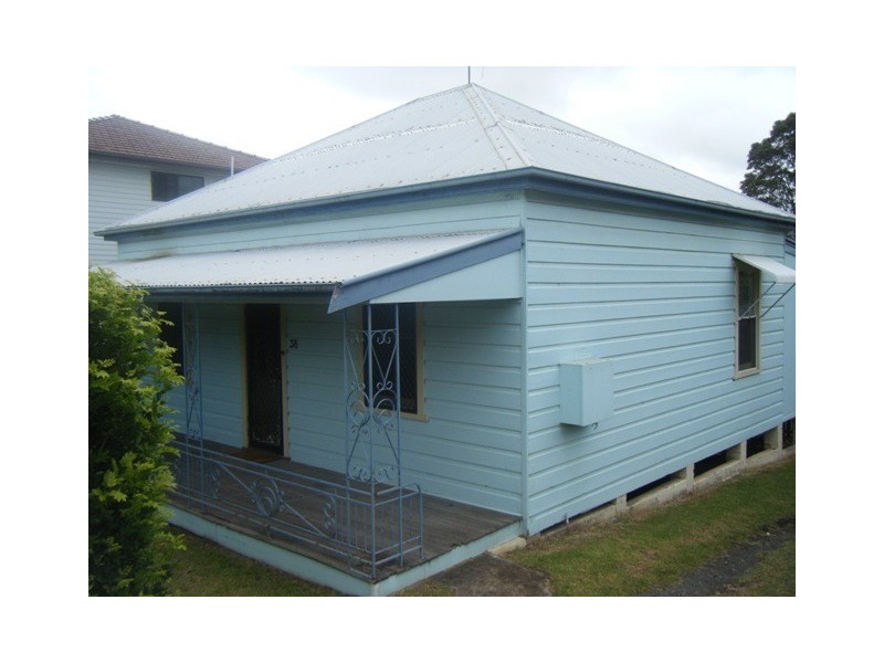 38 Hopetoun Street, Woonona NSW 2517