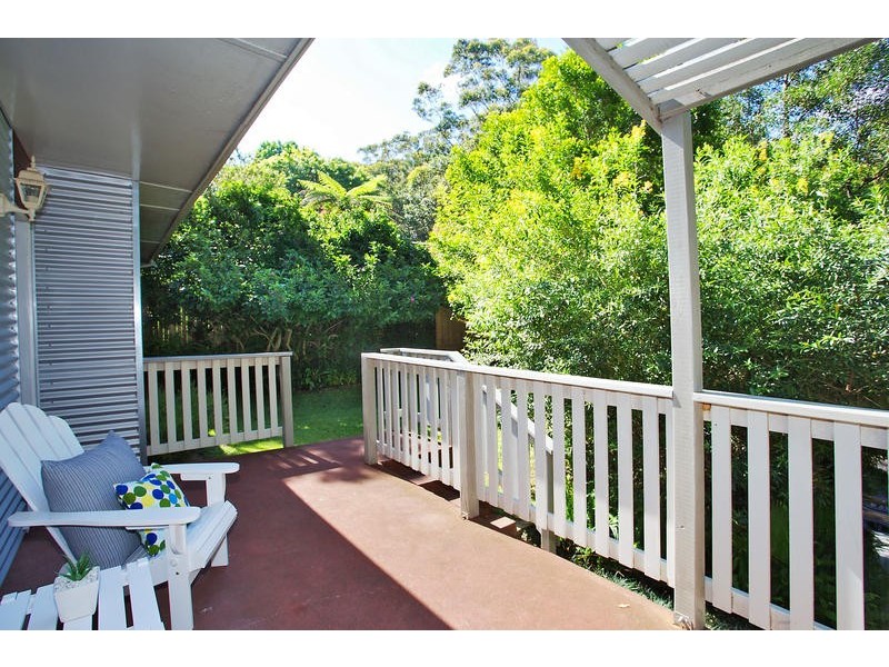 8 Sea Foam Avenue, Thirroul NSW 2515