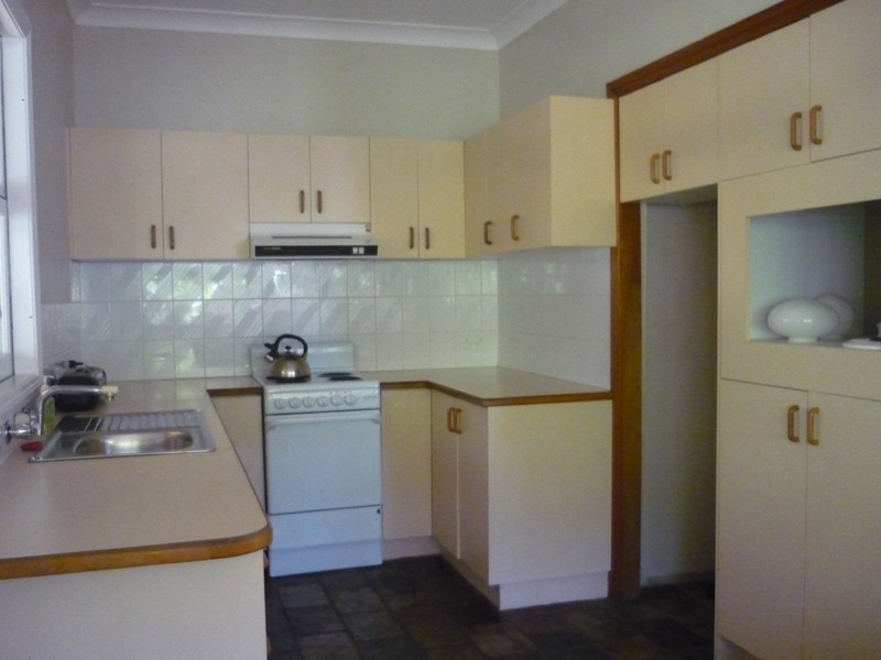 15 Mount Gilead Road, Thirroul NSW 2515
