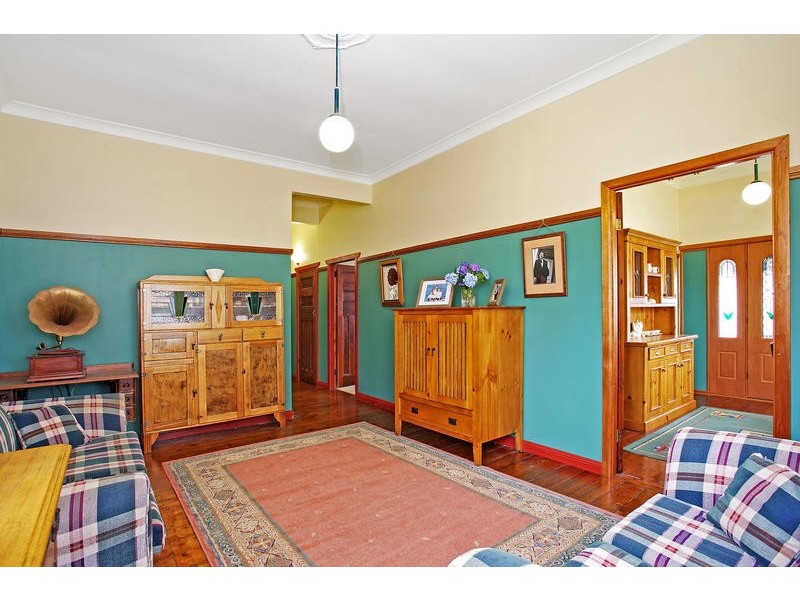 27 High Street, Thirroul NSW 2515