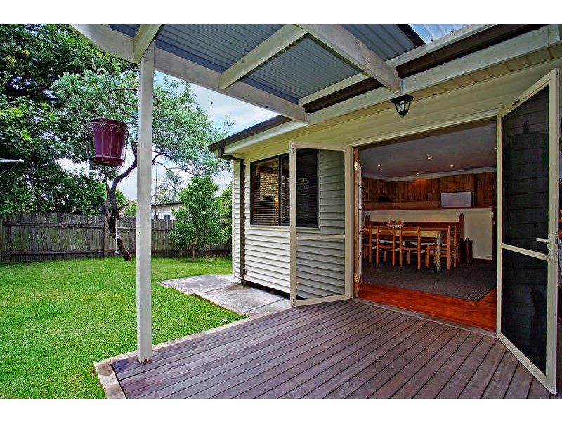 27 High Street, Thirroul NSW 2515