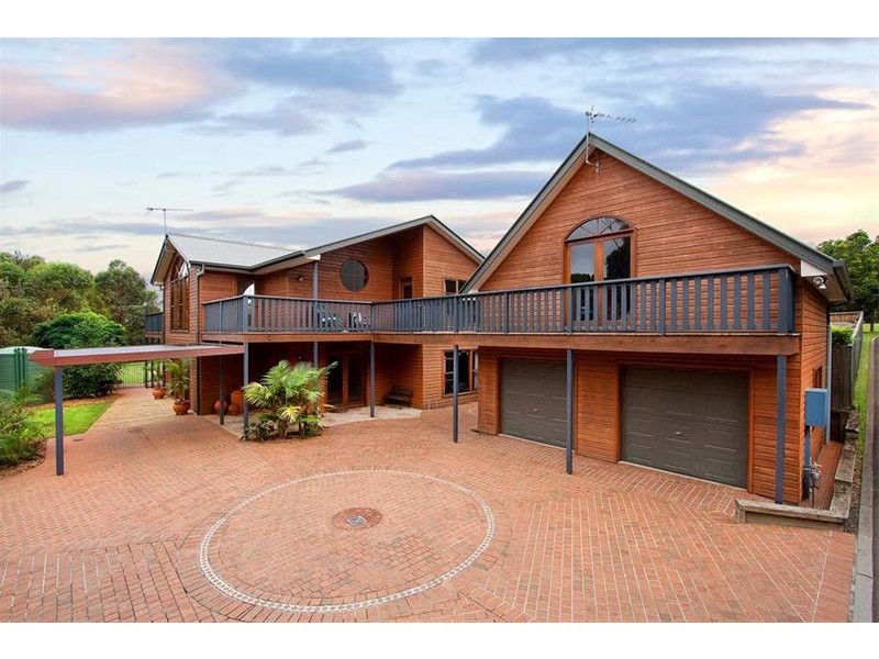 2A Willcath Street, Bulli NSW 2516