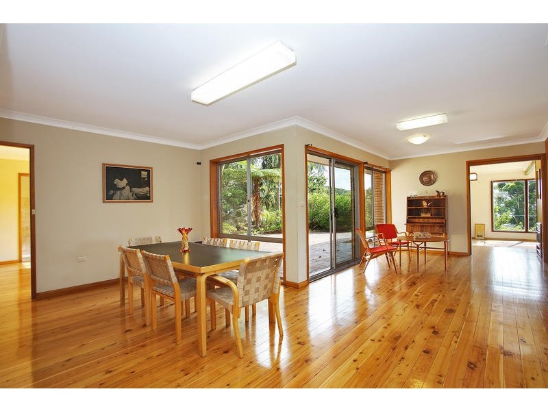 10-12 Treetop Glen, Thirroul NSW 2515