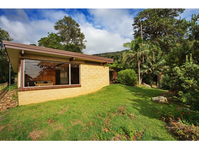 10-12 Treetop Glen, Thirroul NSW 2515