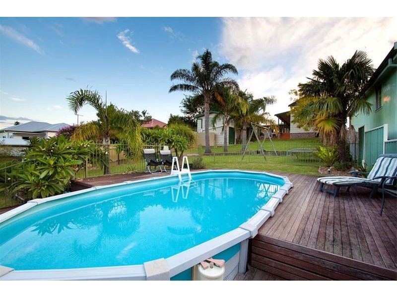 1 Hillcrest Avenue, Woonona NSW 2517