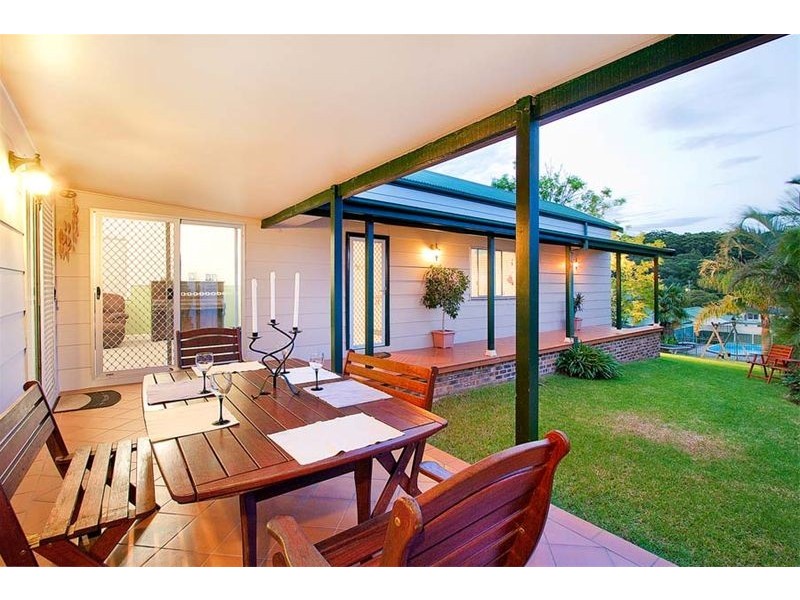 1 Hillcrest Avenue, Woonona NSW 2517