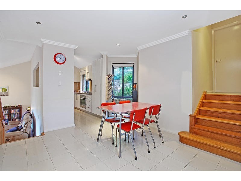 2/52C Pass Avenue, Thirroul NSW 2515