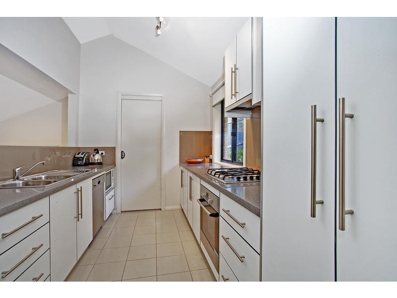 2/52C Pass Avenue, Thirroul NSW 2515