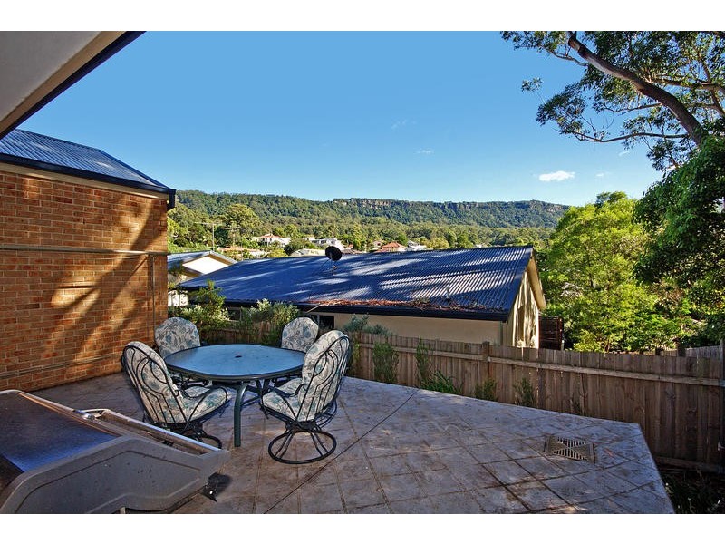 2/52C Pass Avenue, Thirroul NSW 2515