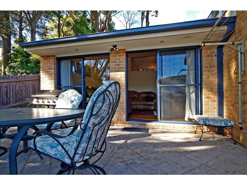 2/52C Pass Avenue, Thirroul NSW 2515