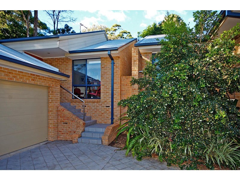 2/52C Pass Avenue, Thirroul NSW 2515