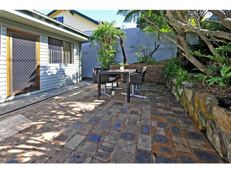 82 Princes Highway, Thirroul NSW 2515