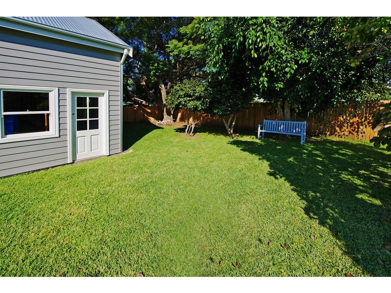 9 George Street, Thirroul NSW 2515