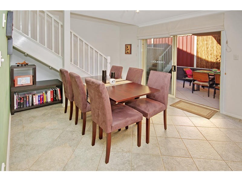 4/10 Gordon Street, Woonona NSW 2517