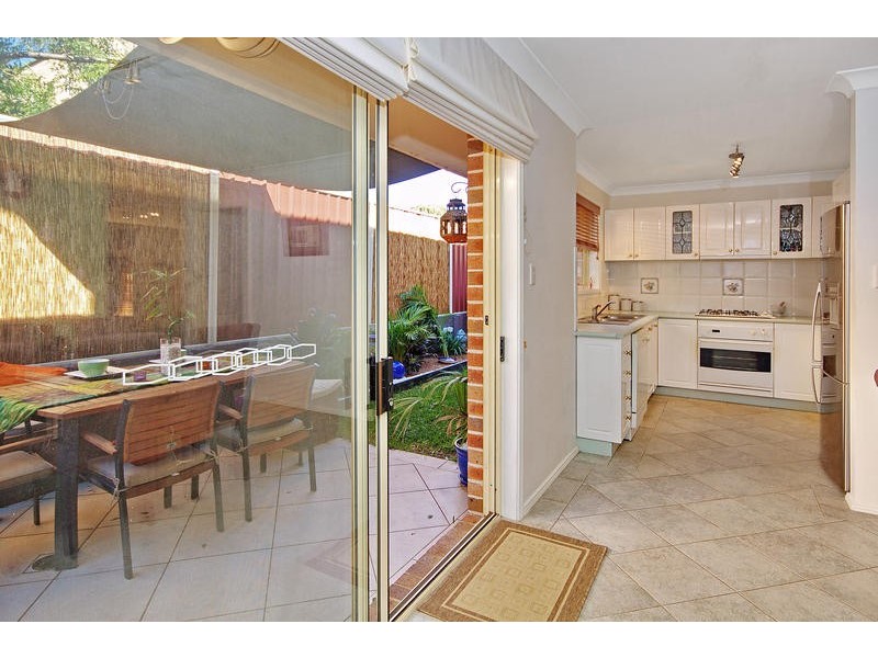 4/10 Gordon Street, Woonona NSW 2517