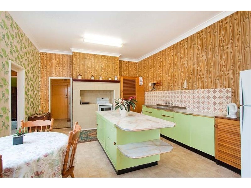 245 Lawrence Hargrave Drive, Thirroul NSW 2515