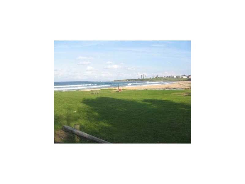 8 Corbett Avenue, Thirroul NSW 2515