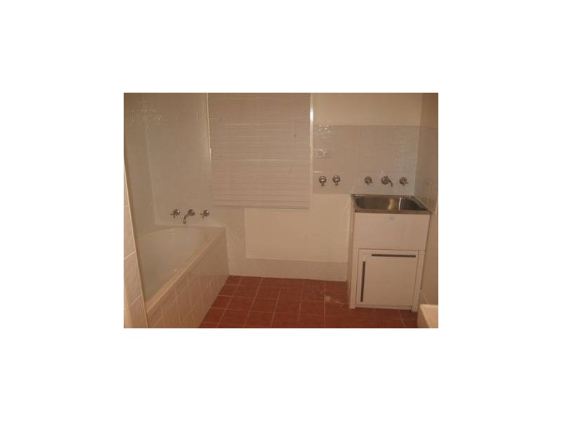 8 Corbett Avenue, Thirroul NSW 2515