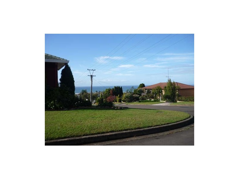 49 Armagh Parade, Thirroul NSW 2515