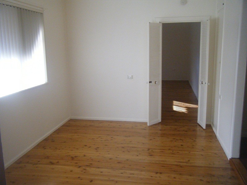 6 Corinda Avenue, Woonona NSW 2517