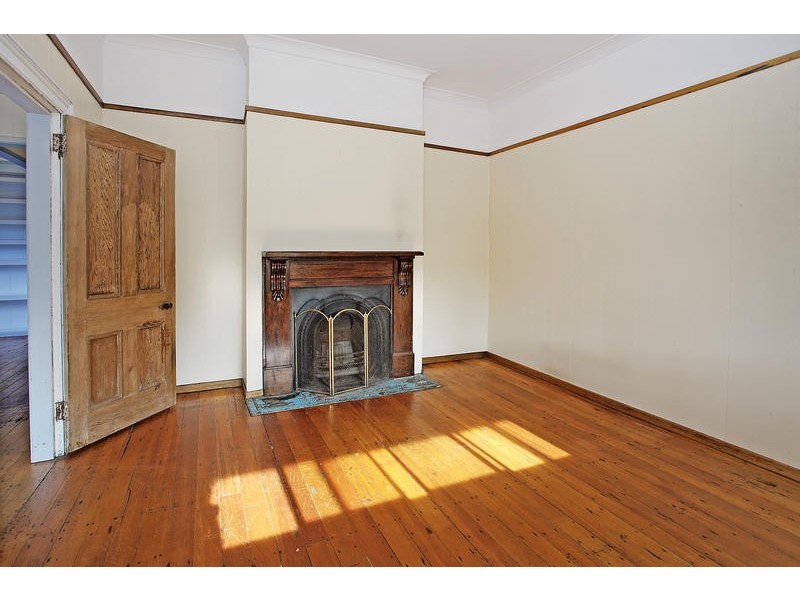 2 Sandhurst Street, Bulli NSW 2516