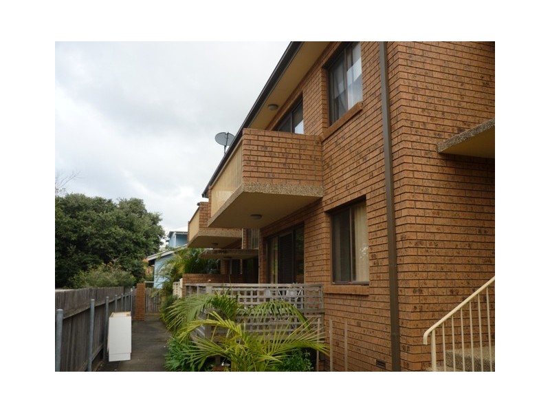 4/18 Ocean Street, Thirroul NSW 2515