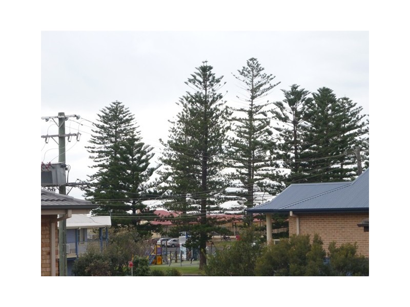 4/18 Ocean Street, Thirroul NSW 2515