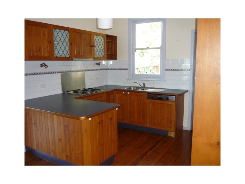 78 Phillip Street, Thirroul NSW 2515