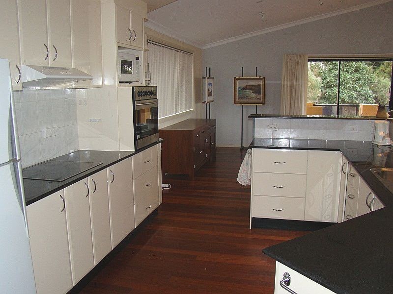 32 Railway Terrace, Scarborough NSW 2515