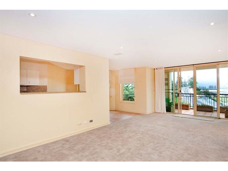 15/2-8 Harbour Street, Wollongong NSW 2500