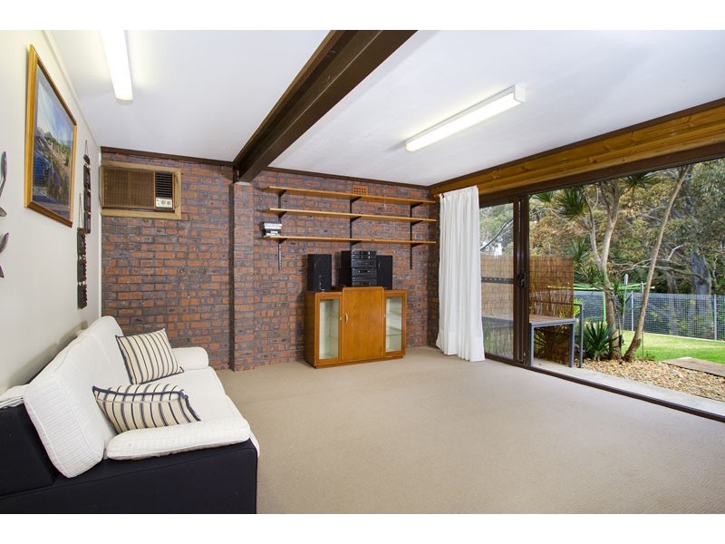 27 Armagh Parade, Thirroul NSW 2515