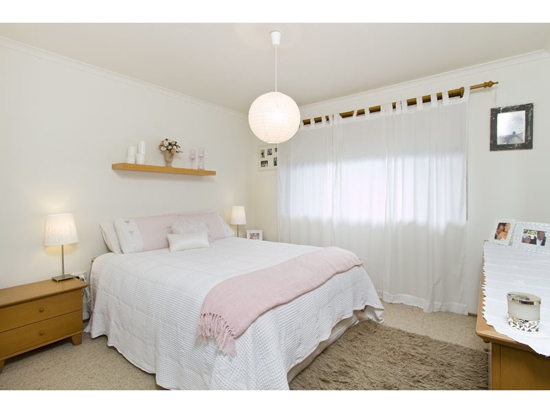 27 Armagh Parade, Thirroul NSW 2515