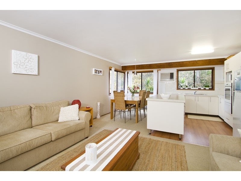 27 Armagh Parade, Thirroul NSW 2515