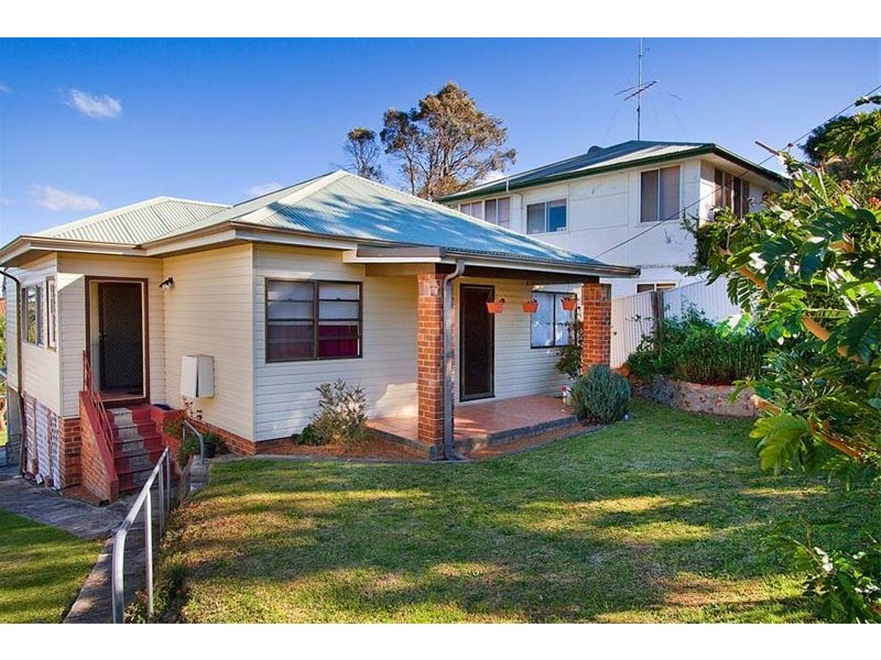 20 The Lookout, Thirroul NSW 2515
