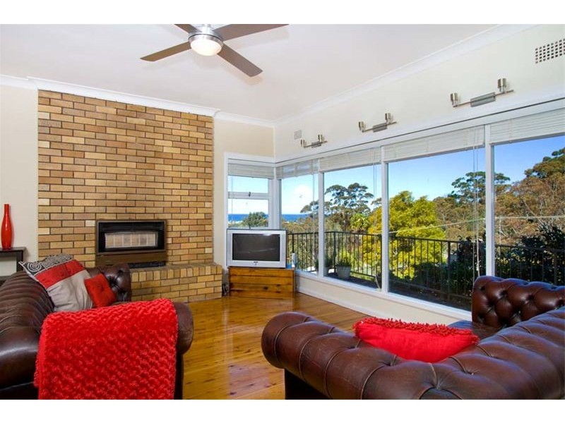 12 Armagh Parade, Thirroul NSW 2515