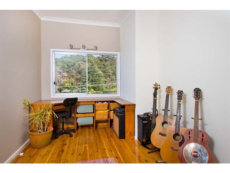12 Armagh Parade, Thirroul NSW 2515