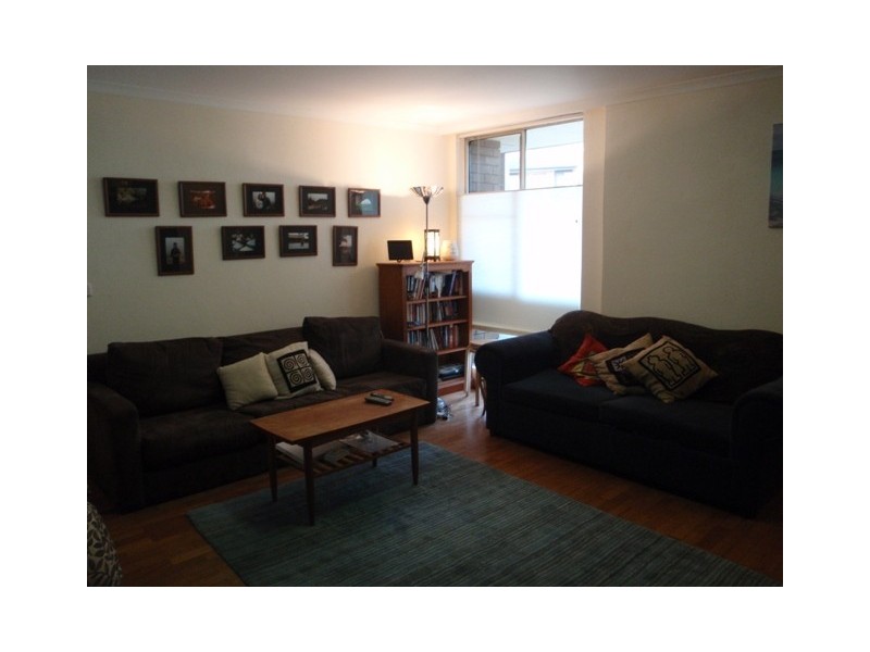 1/17 Henley Road, Thirroul NSW 2515