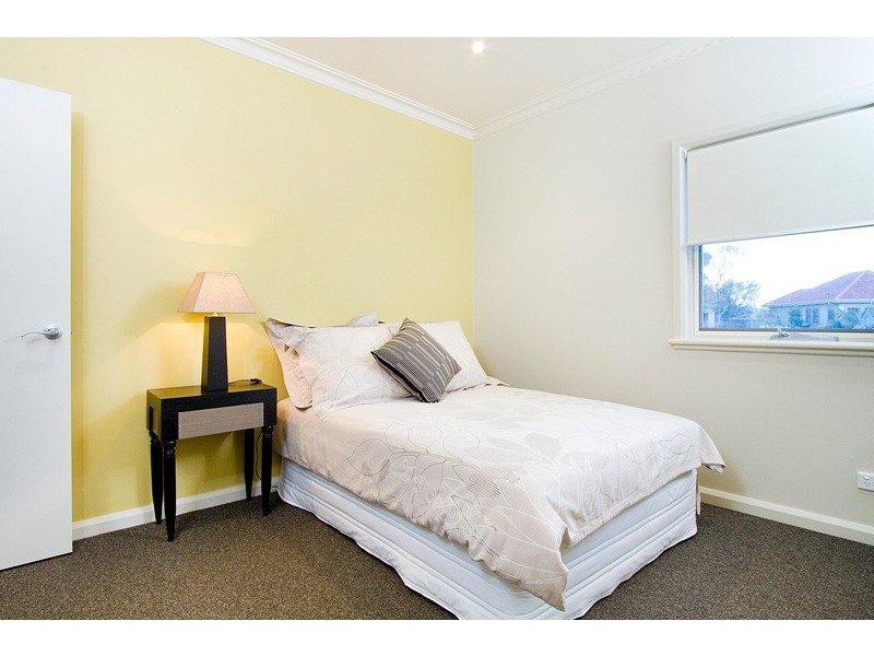 2/2C Lachlan Street, Thirroul NSW 2515