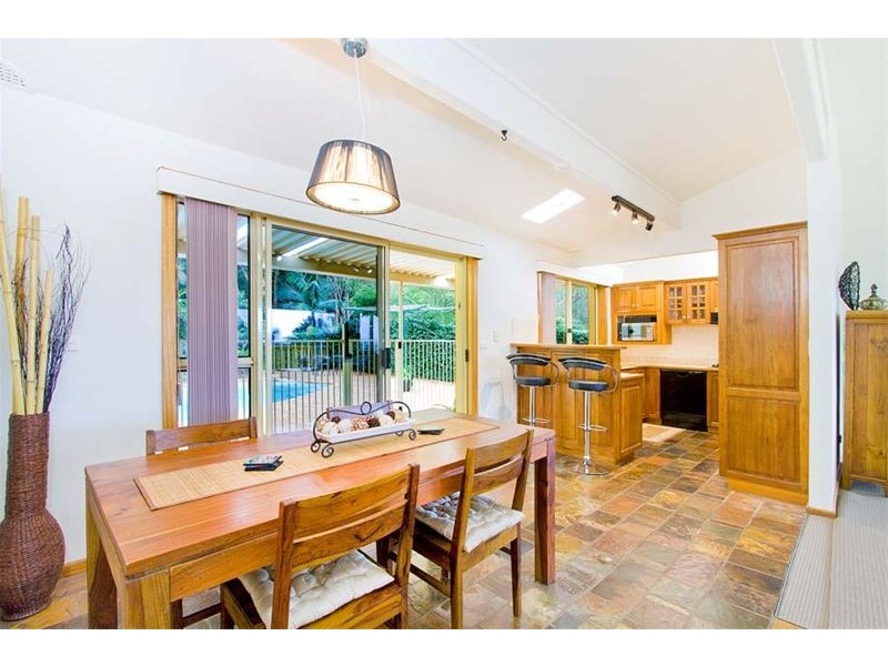 25 Kanangra Drive, Thirroul NSW 2515