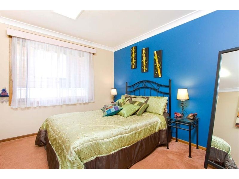 25 Kanangra Drive, Thirroul NSW 2515