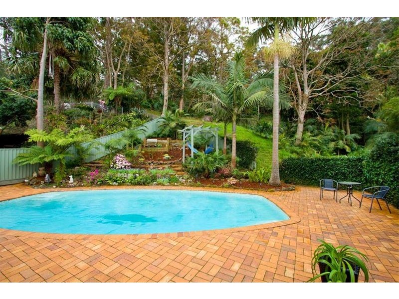 25 Kanangra Drive, Thirroul NSW 2515