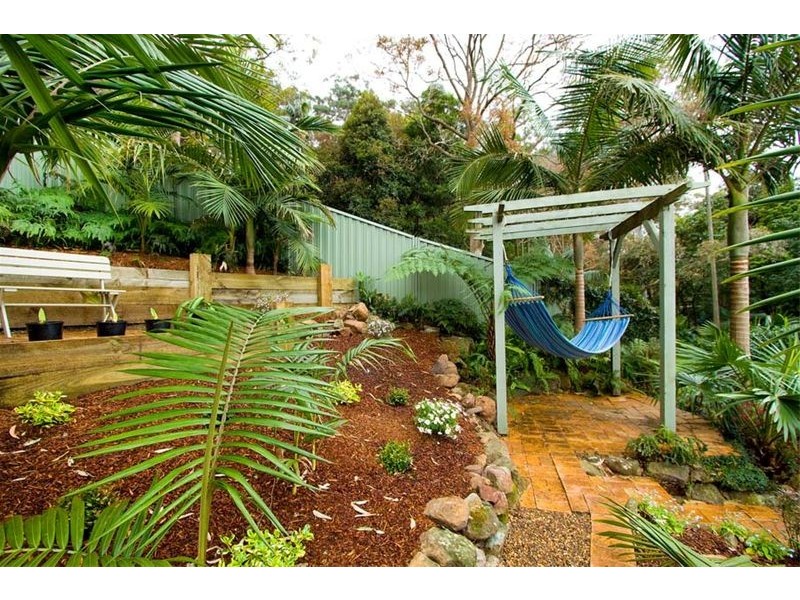 25 Kanangra Drive, Thirroul NSW 2515