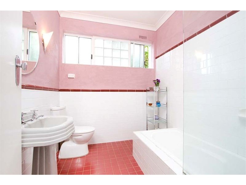 36 Pass Avenue, Thirroul NSW 2515