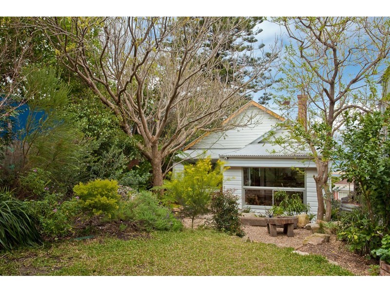 720 Lawrence Hargrave Drive, Coledale NSW 2515