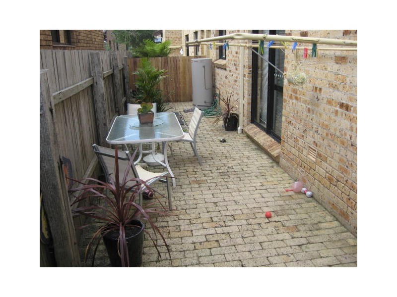 1/21 Harbord Street, Thirroul NSW 2515